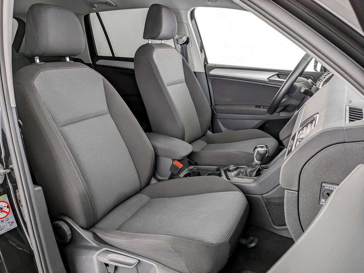 Volkswagen Tiguan, 2021 Фото №19