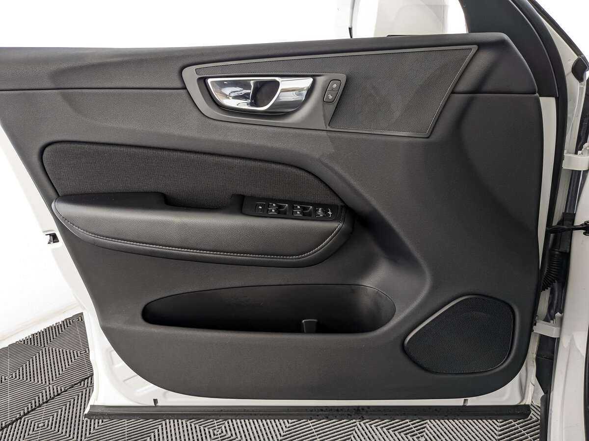 Volvo XC60, 2019 Фото №15