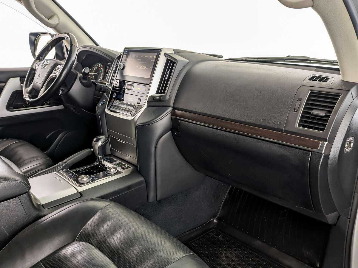 Toyota Land Cruiser, 2018 Фото №9