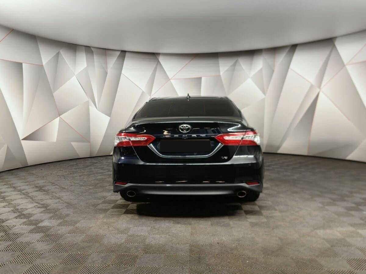 Toyota Camry, 2020 Фото №8