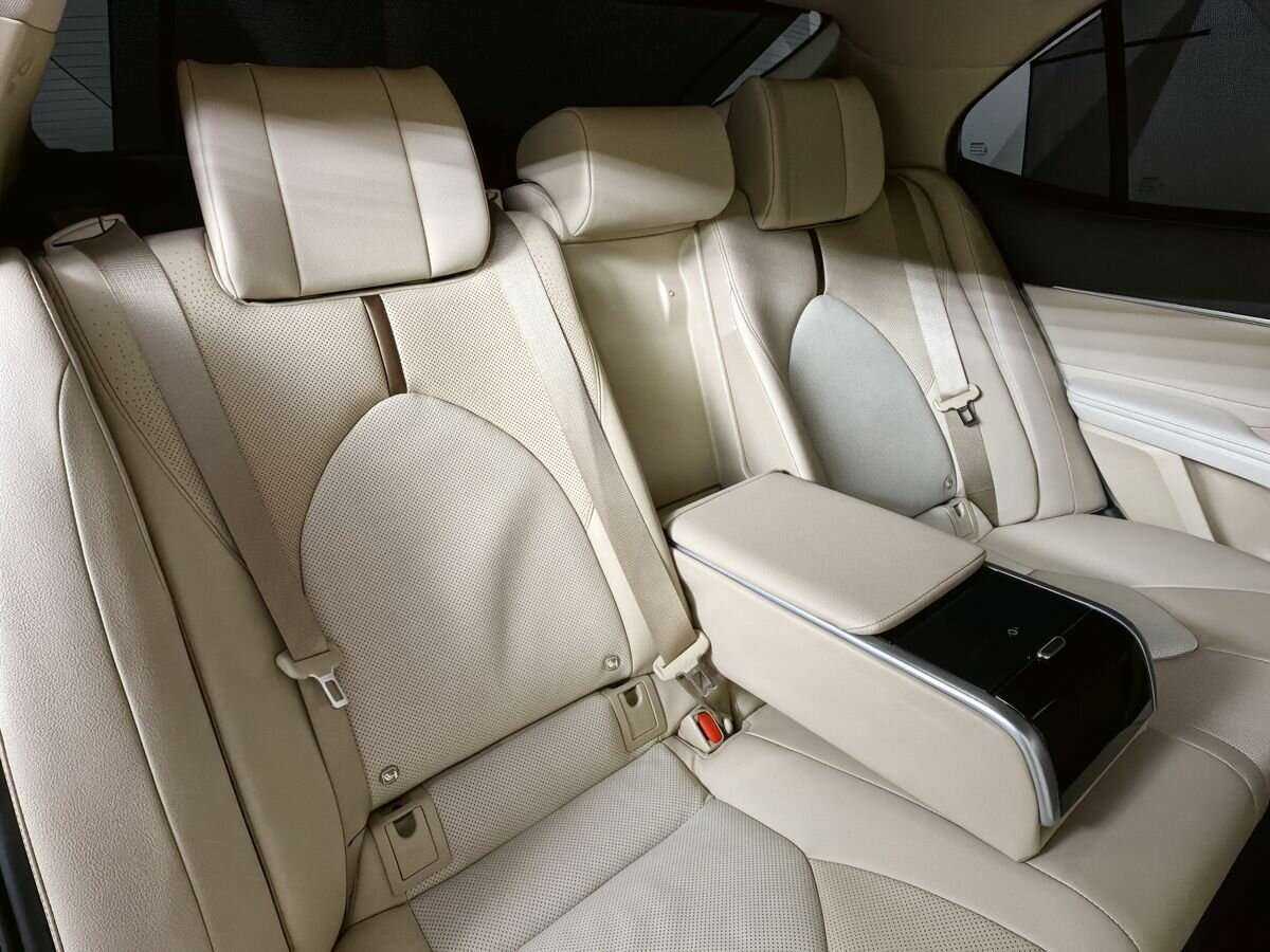 Toyota Camry, 2020 Фото №13