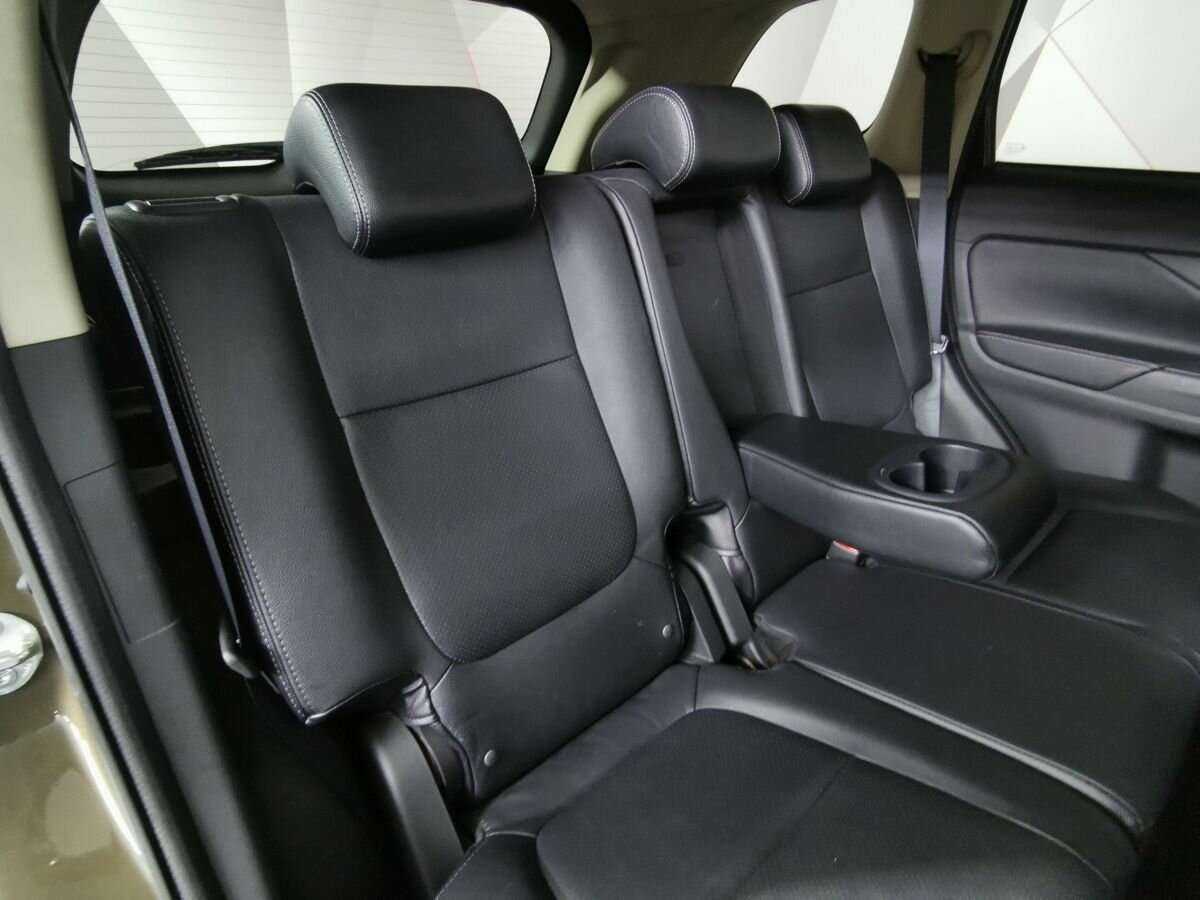 Mitsubishi Outlander, 2018 Фото №13