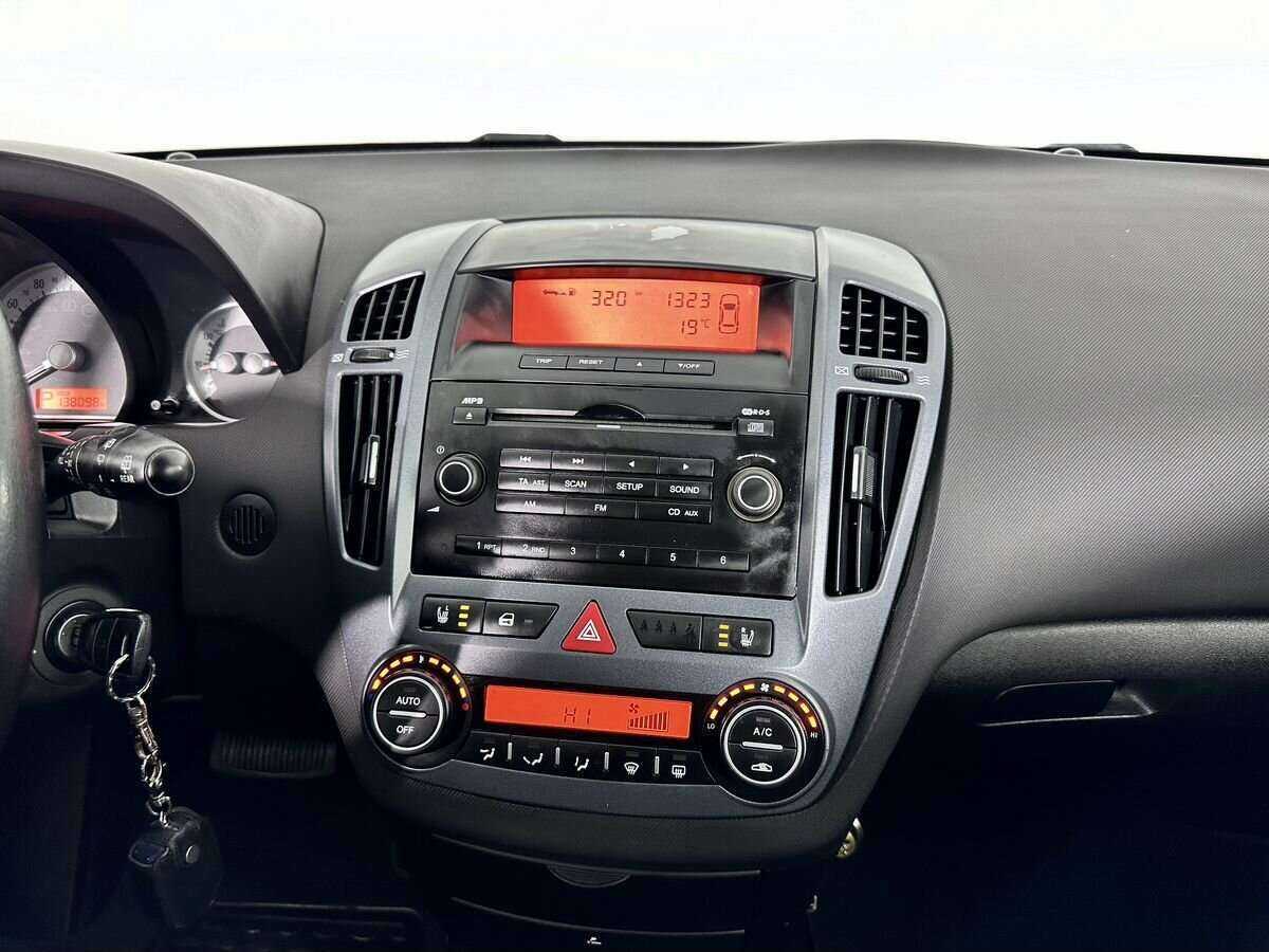 Kia Ceed, 2008 Фото №13