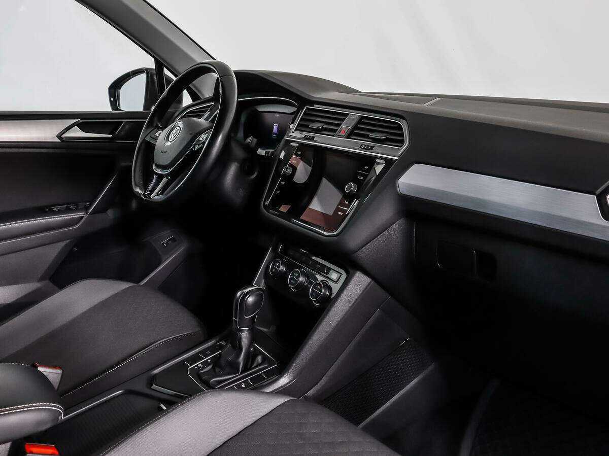 Volkswagen Tiguan, 2017 Фото №12