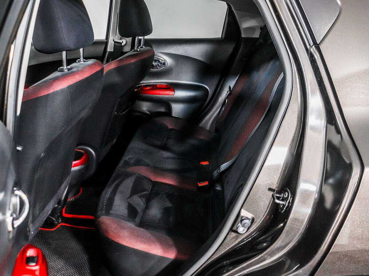 Nissan Juke, 2011 Фото №12