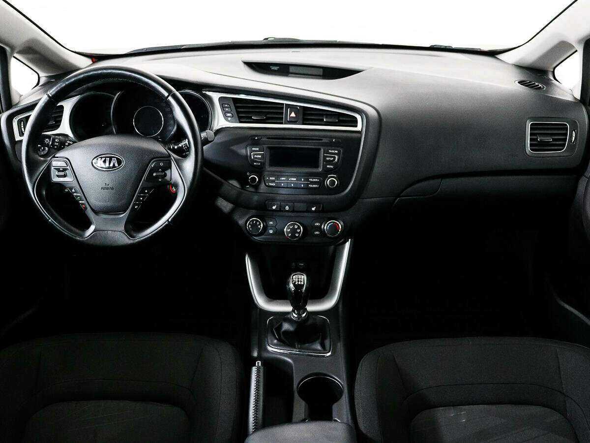 Kia Ceed, 2015 Фото №12