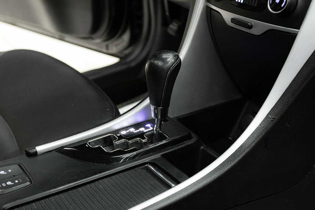 Hyundai Sonata, 2011 Фото №12