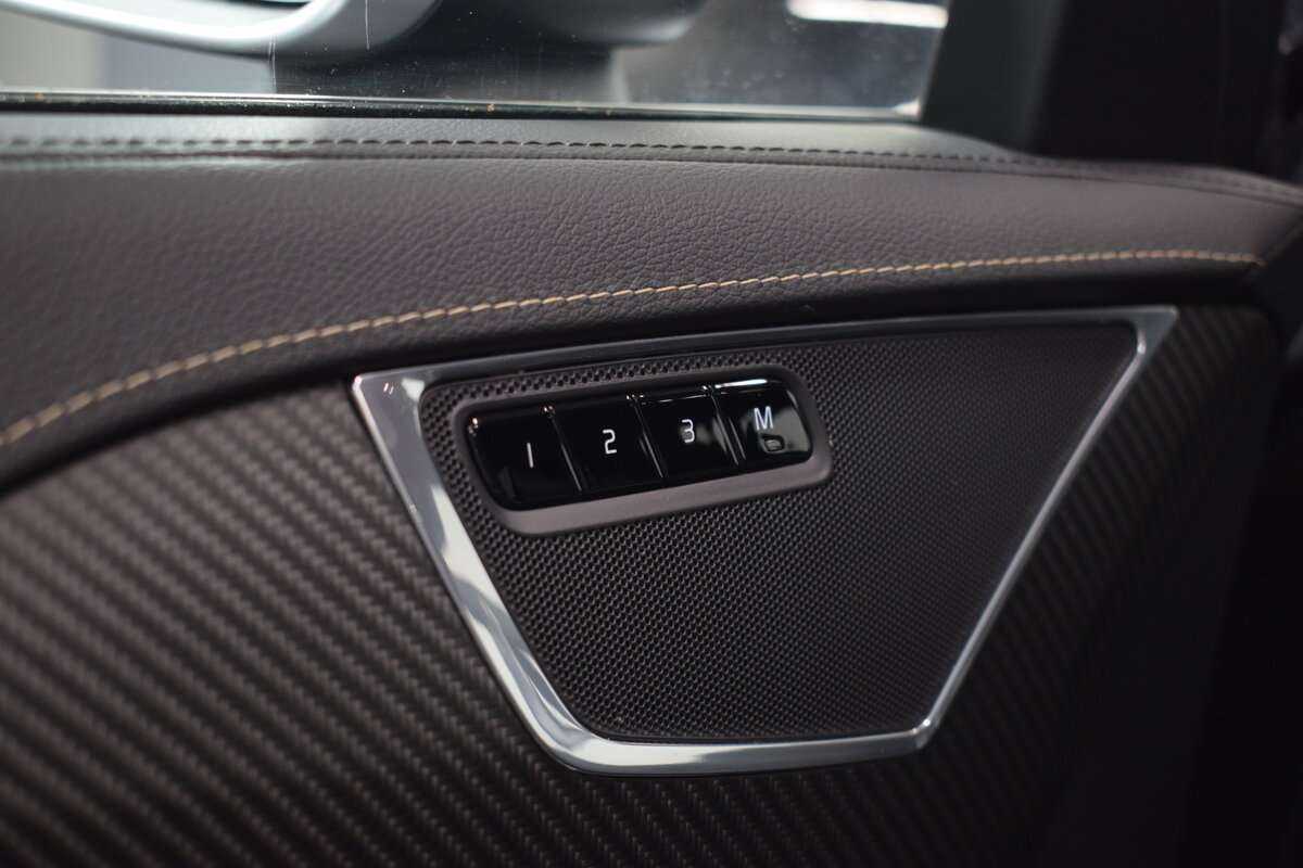 Volvo XC90, 2019 Фото №18