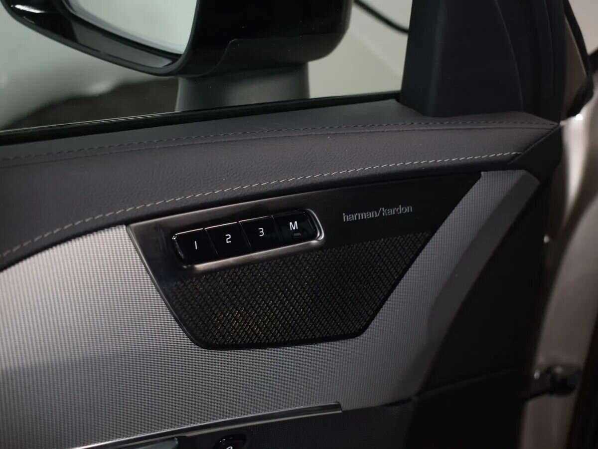 Volvo XC90, 2023 Фото №19
