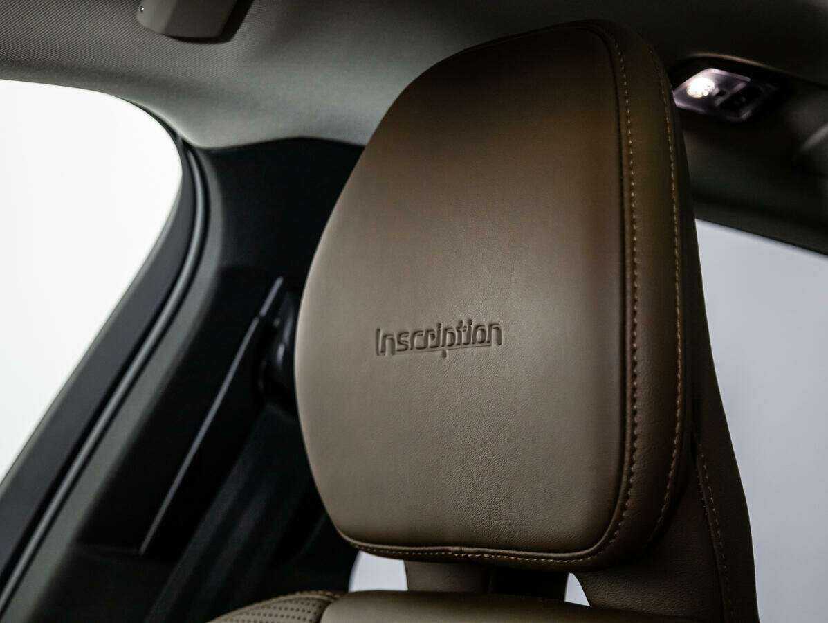 Volvo XC60, 2020 Фото №22