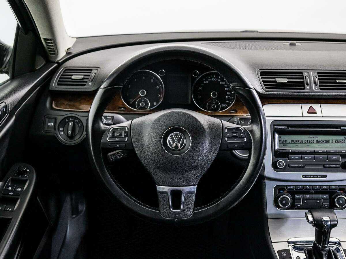 Volkswagen Passat, 2010 Фото №12