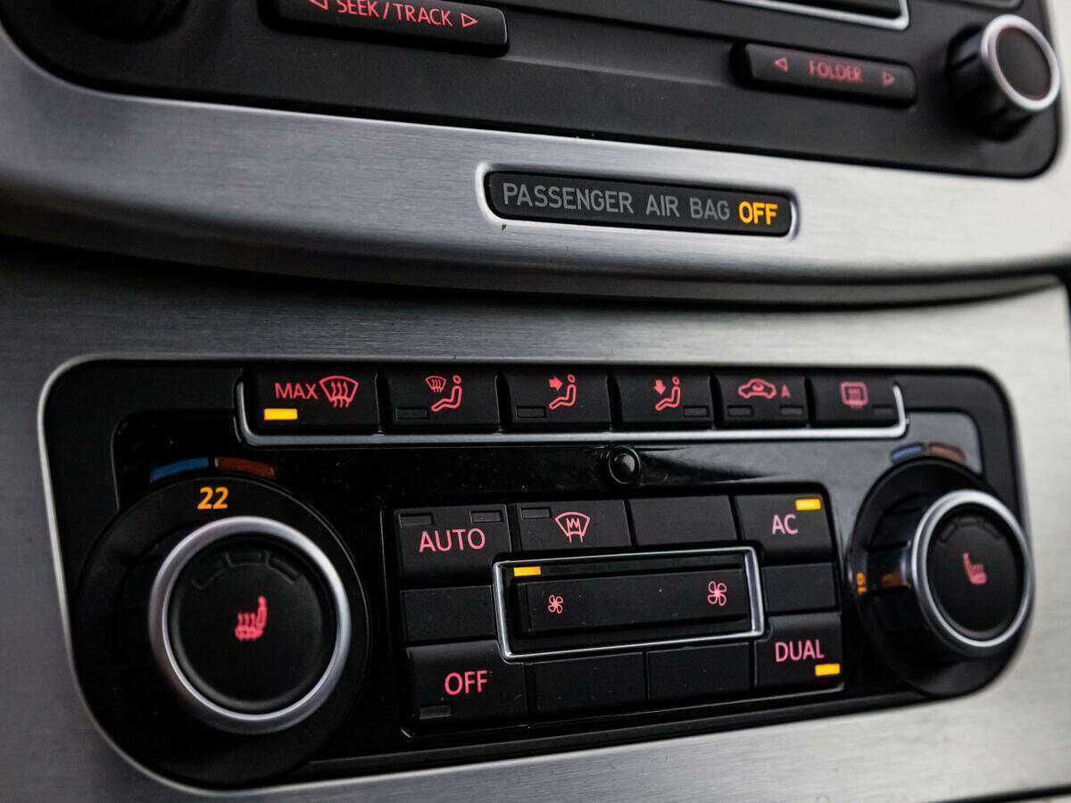 Volkswagen Passat, 2010 Фото №13