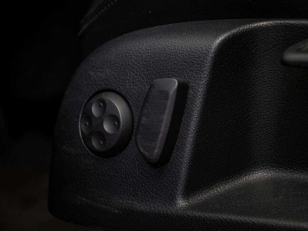 Volkswagen Passat, 2010 Фото №15