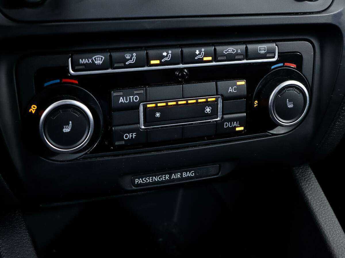 Volkswagen Jetta, 2011 Фото №13