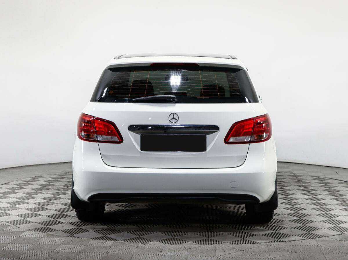 Mercedes-Benz B-Класс 180, 2015 - 120 326 км. | Фото №6