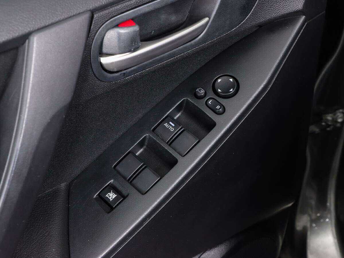 Mazda 3, 2010 Фото №15