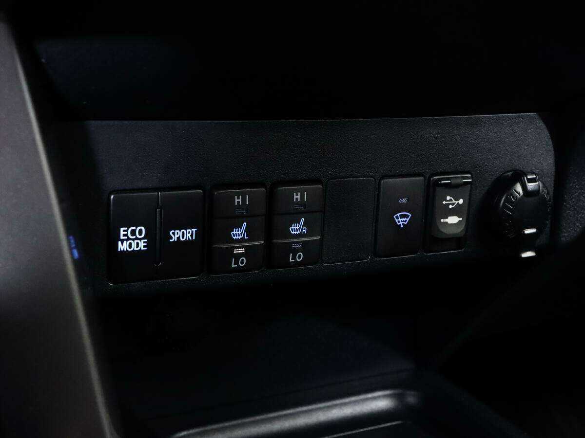 Toyota RAV4, 2017 Фото №16
