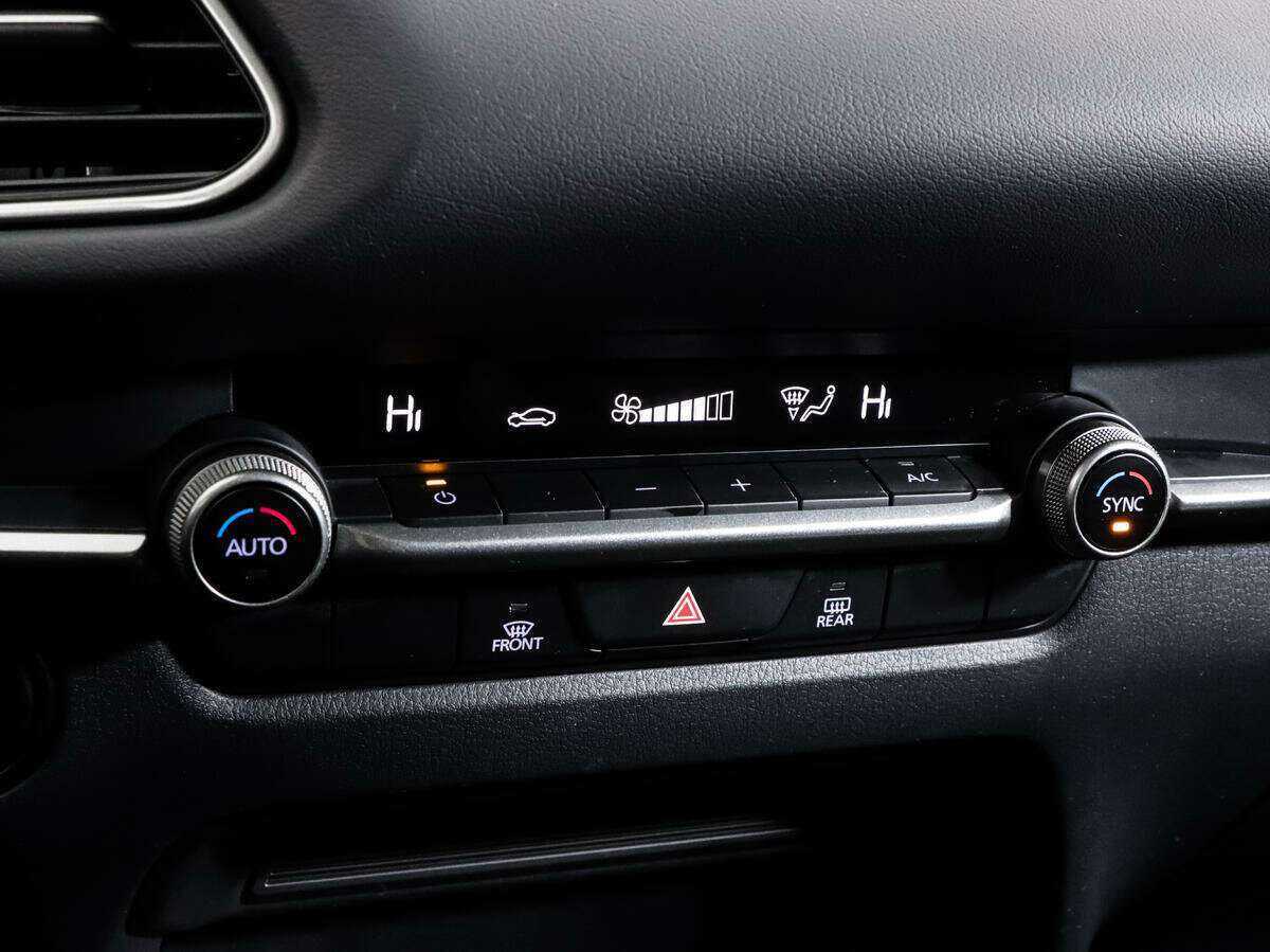 Mazda CX-30, 2022 Фото №15