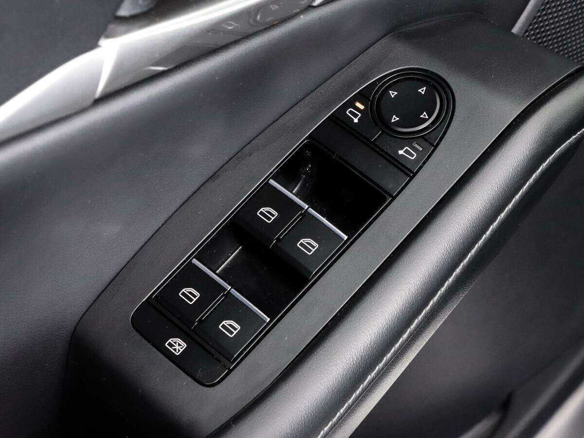 Mazda CX-30, 2022 Фото №17