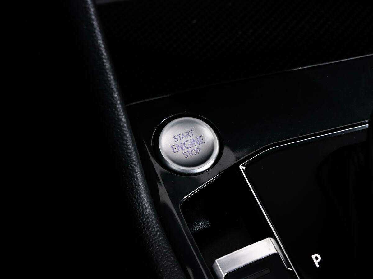 Volkswagen Tiguan L, 2020 Фото №16