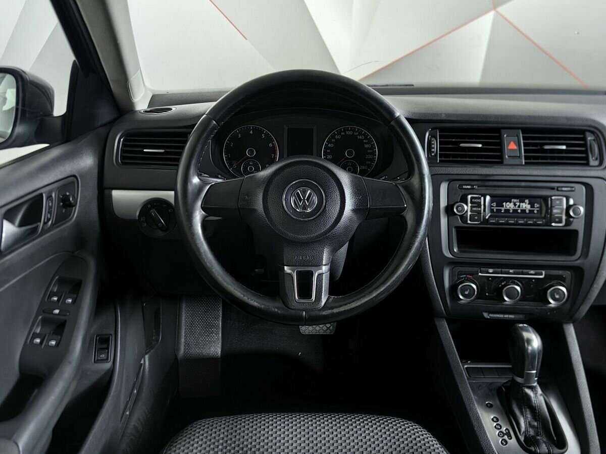 Volkswagen Jetta, 2011 Фото №16
