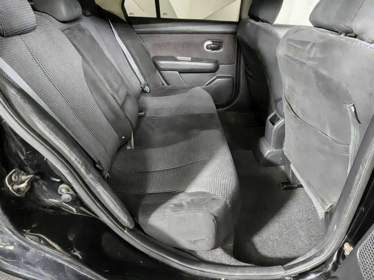 Nissan Tiida, 2010 Фото №12