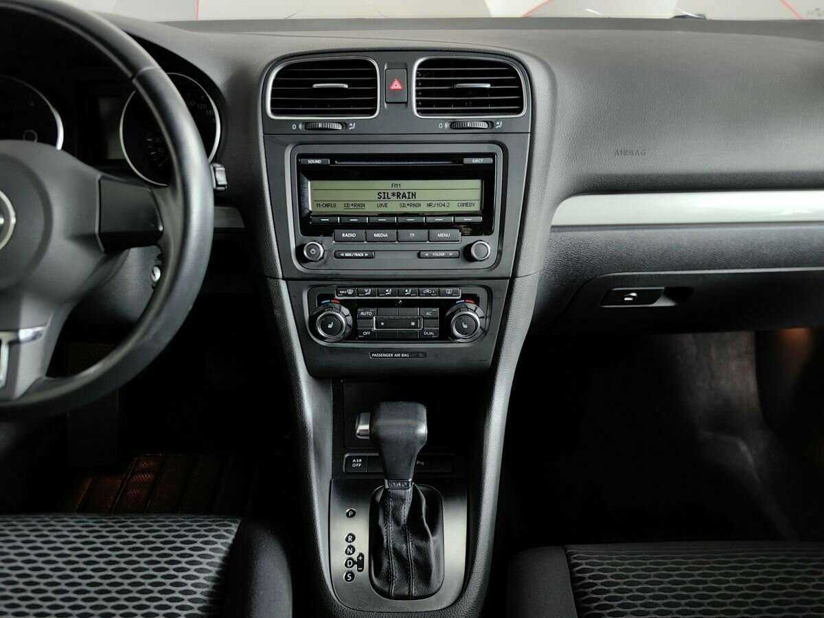 Volkswagen Golf, 2010 Фото №9