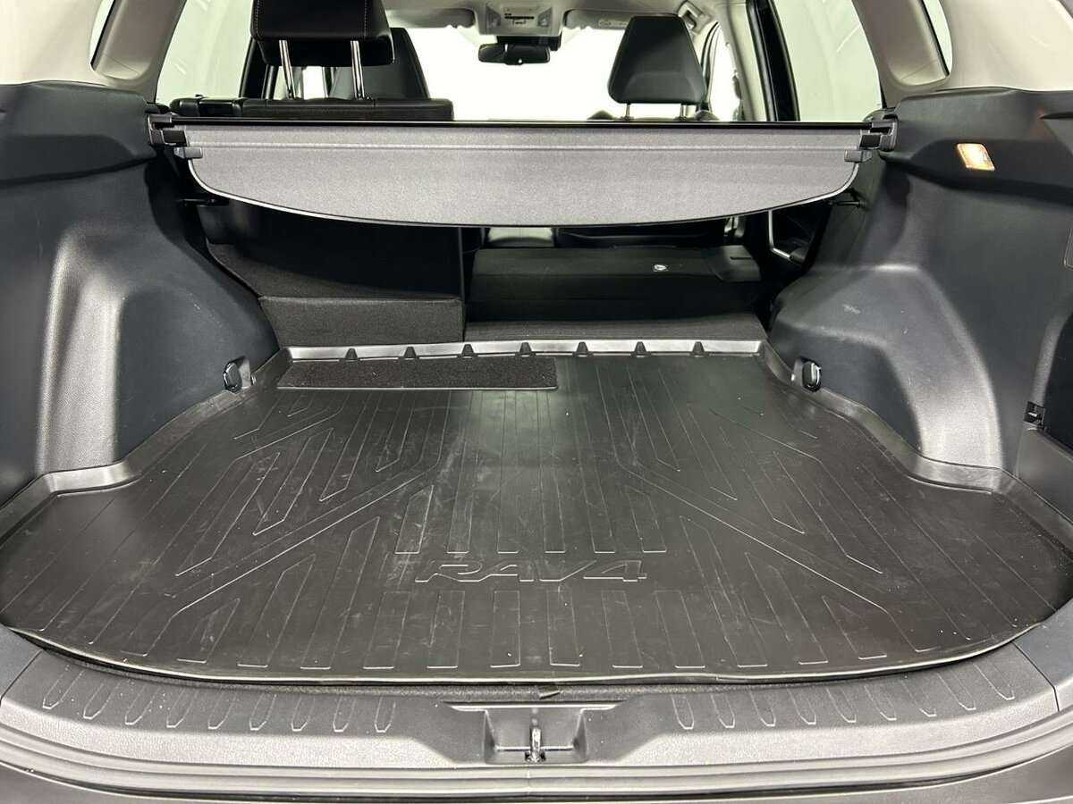 Toyota RAV4, 2022 Фото №18
