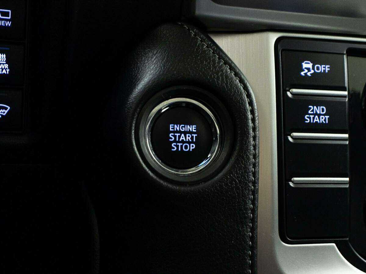 Toyota Land Cruiser Prado, 2017 Фото №24