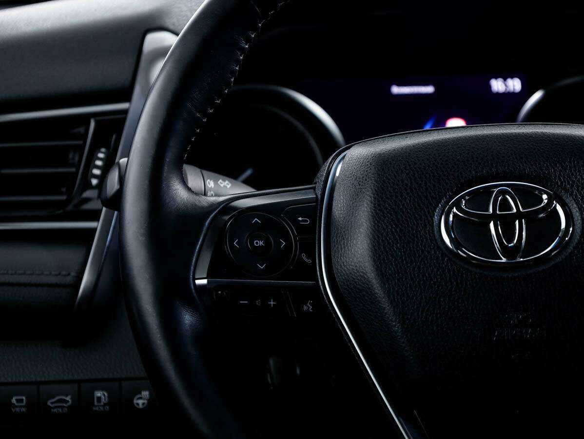 Toyota Camry, 2021 Фото №21