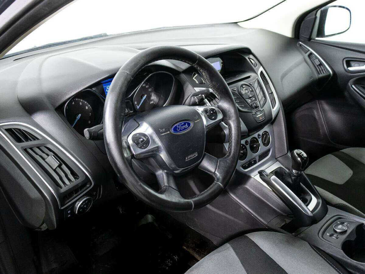 Ford Focus, 2011 Фото №11