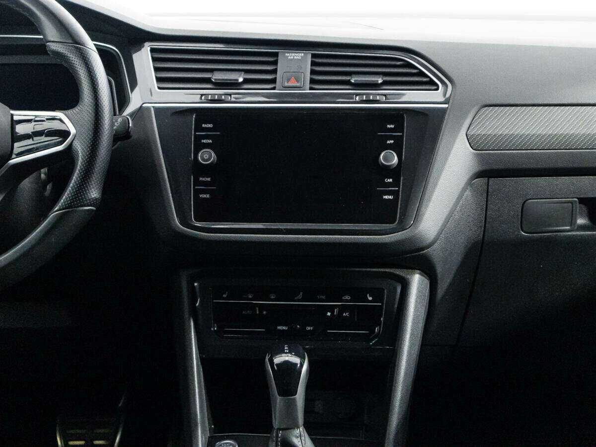 Volkswagen Tiguan, 2021 Фото №14