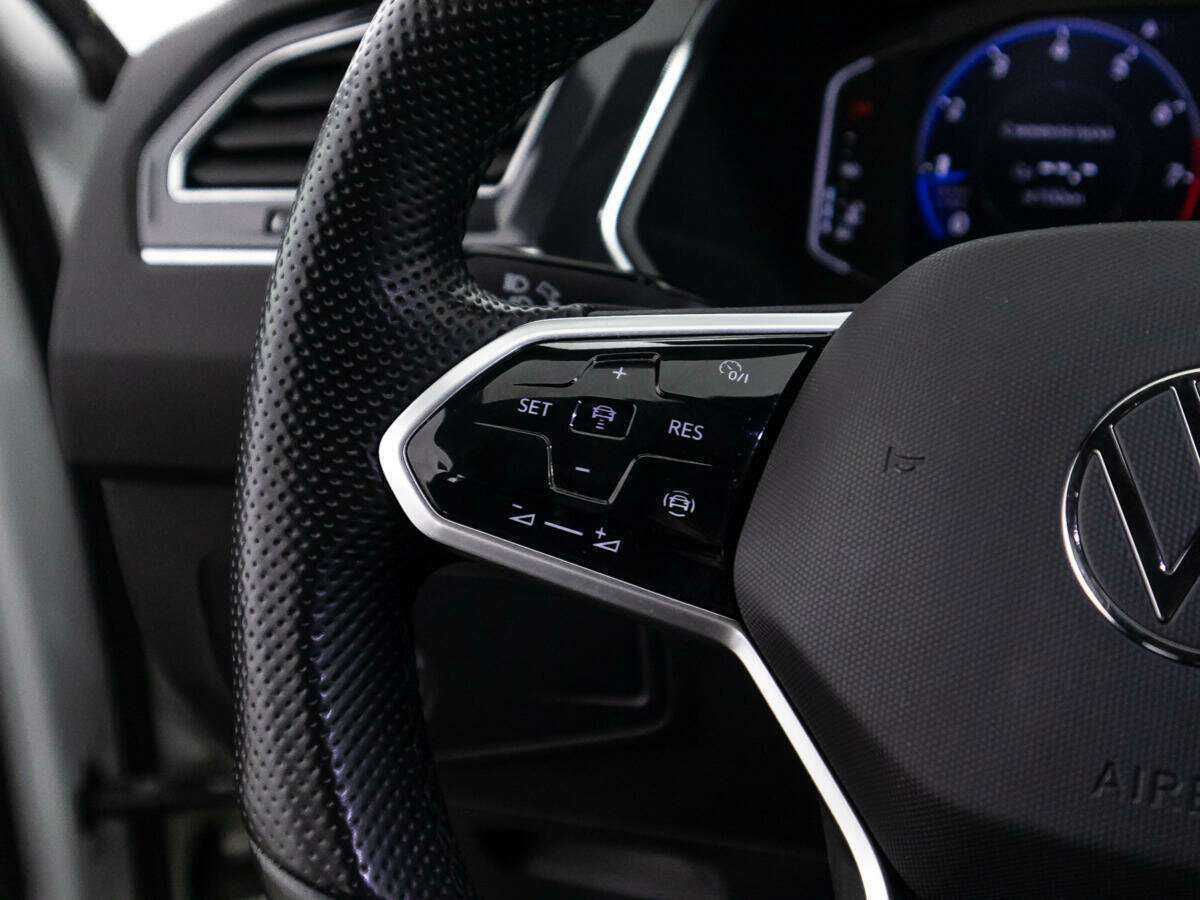 Volkswagen Tiguan, 2021 Фото №21