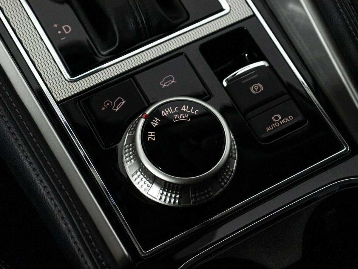 Mitsubishi Pajero Sport, 2022 Фото №19