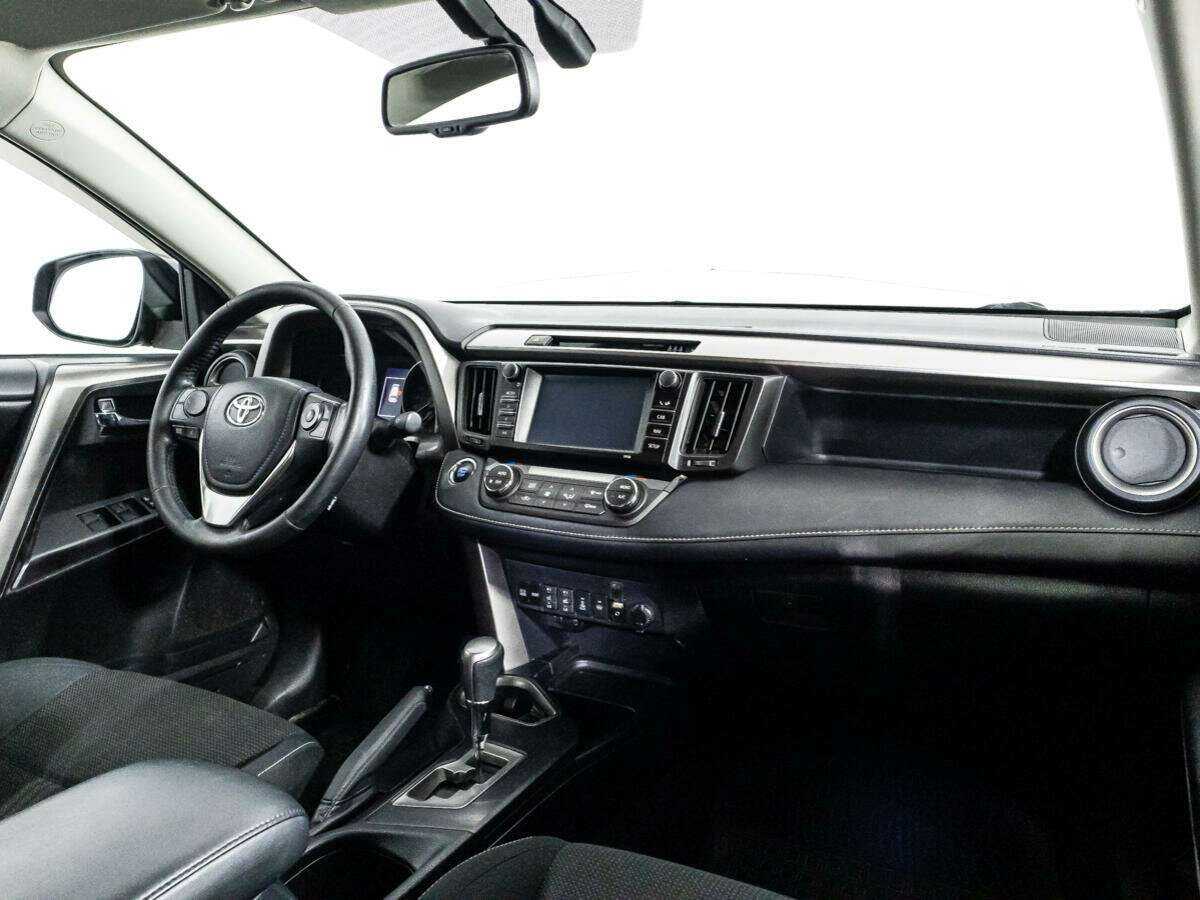 Toyota RAV4, 2018 Фото №9