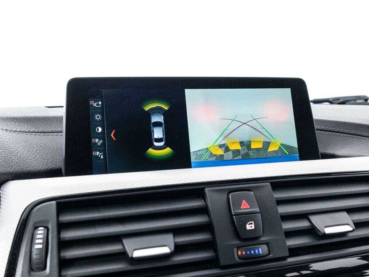 BMW 3 серии 320i xDrive, 2018 Фото №15