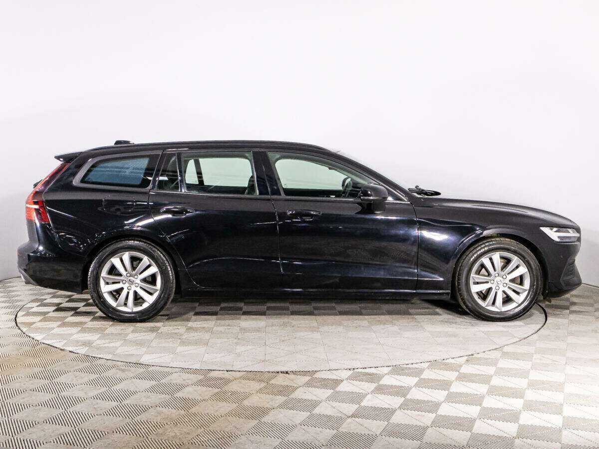 Volvo V60, 2018 - 223 990 км. | Фото №4