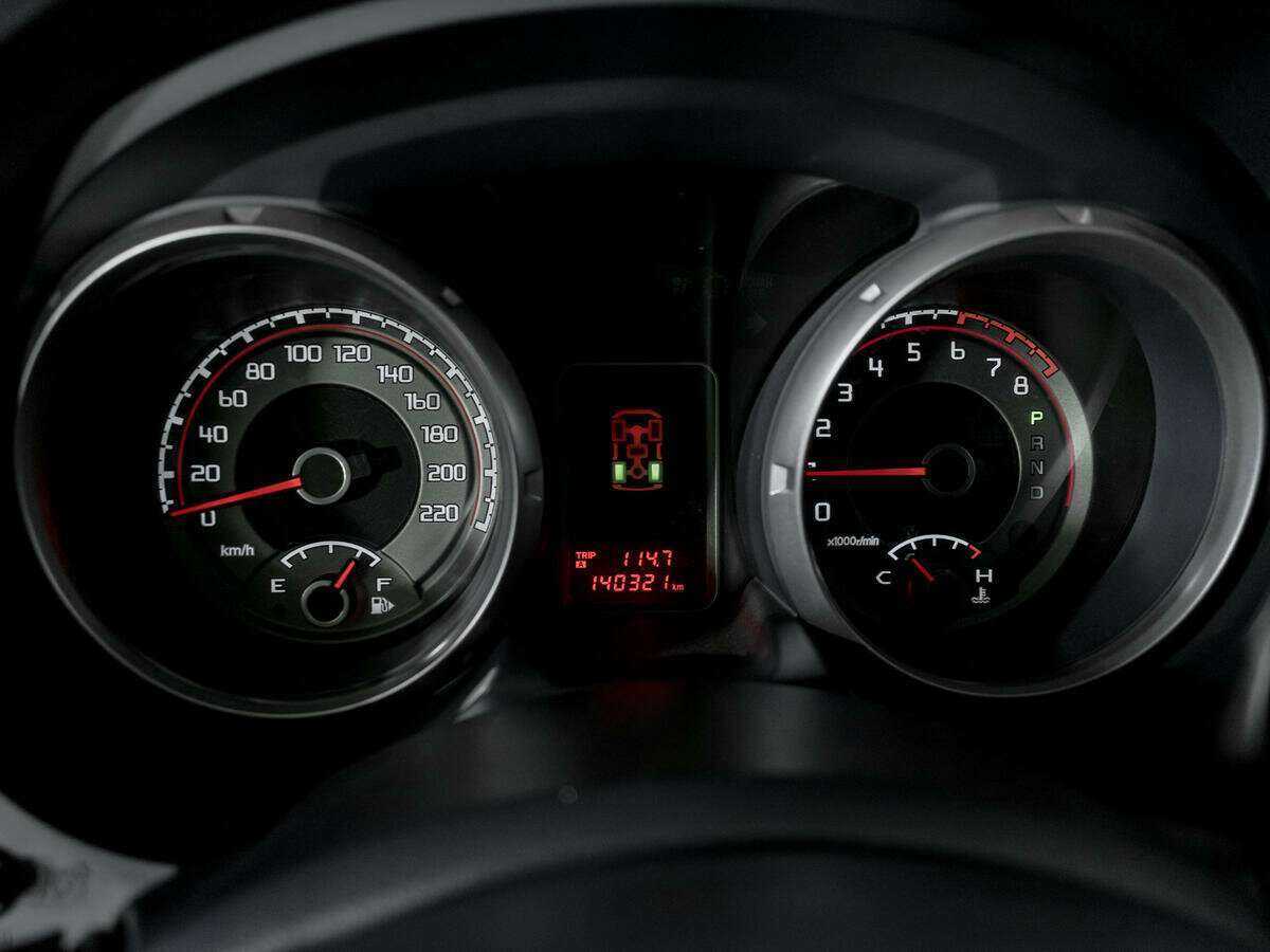 Mitsubishi Pajero, 2011 Фото №11