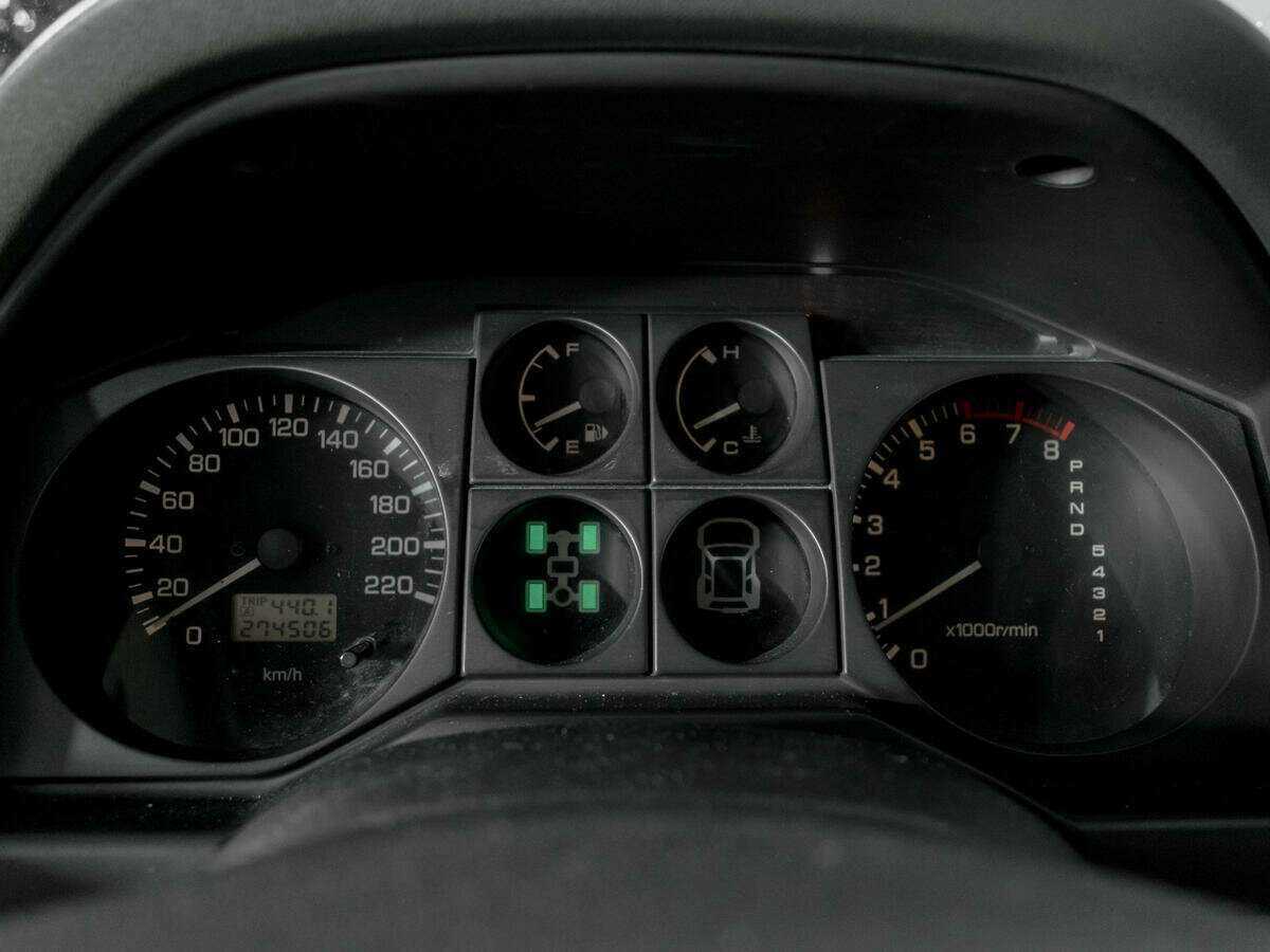 Mitsubishi Pajero, 2004 Фото №11