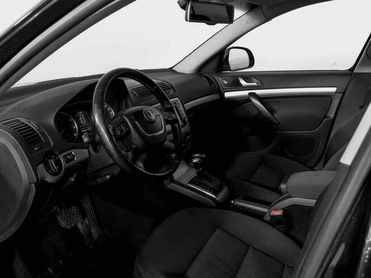 Skoda Octavia DSG7, 2011 Фото №9
