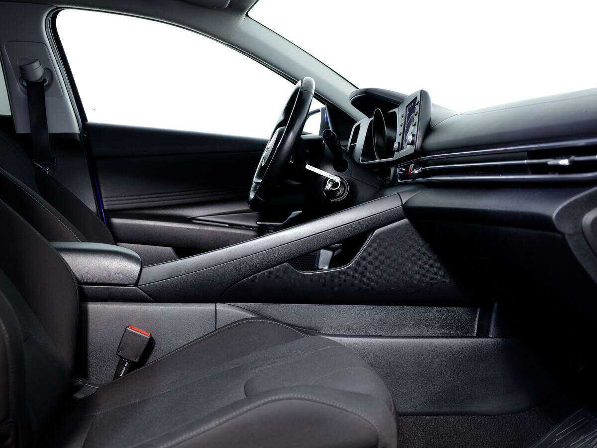 Hyundai Elantra, 2021 Фото №20