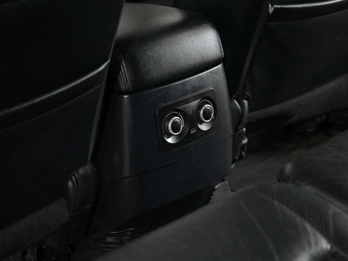 Mitsubishi Pajero, 2010 Фото №11