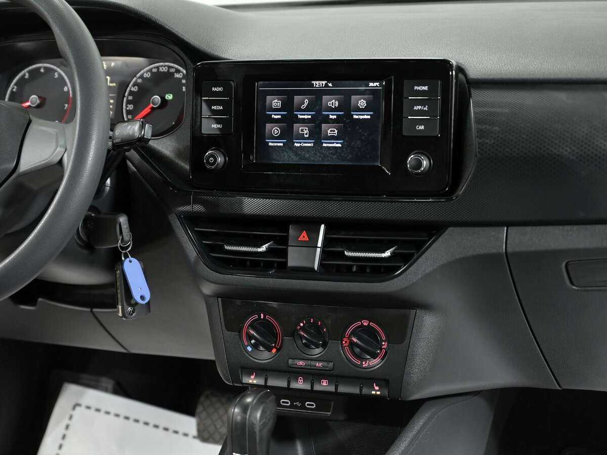 Volkswagen Polo, 2020 Фото №9