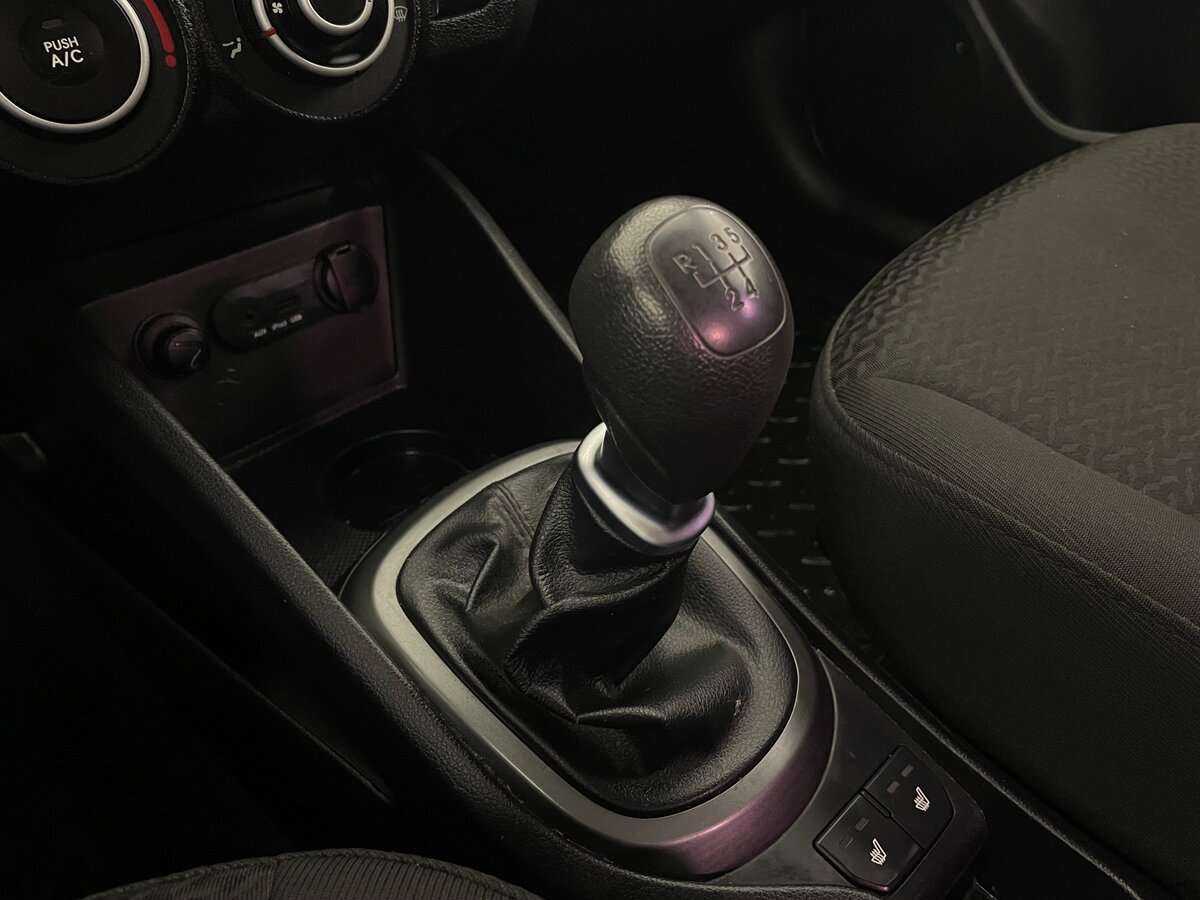 Kia Rio 5-speed, 2013 Фото №16