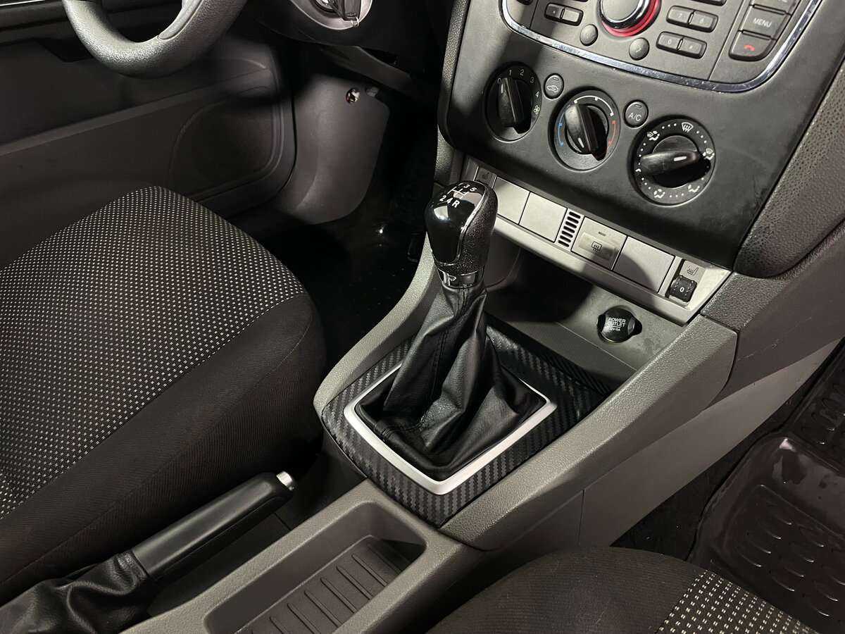 Ford Focus, 2010 Фото №15