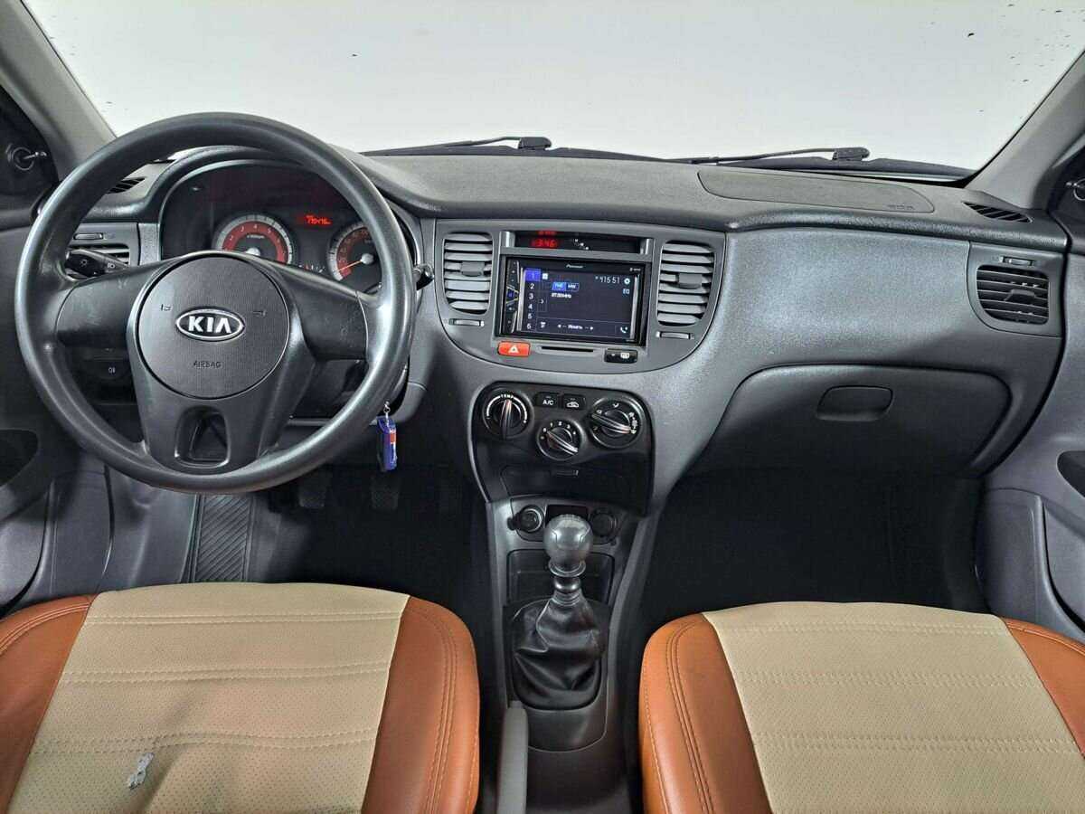 Kia Rio, 2011 Фото №12