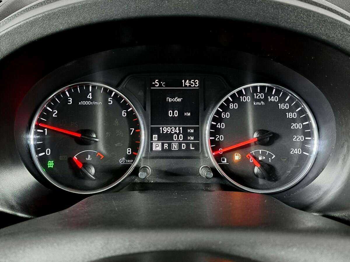 Nissan X-Trail, 2011 Фото №9