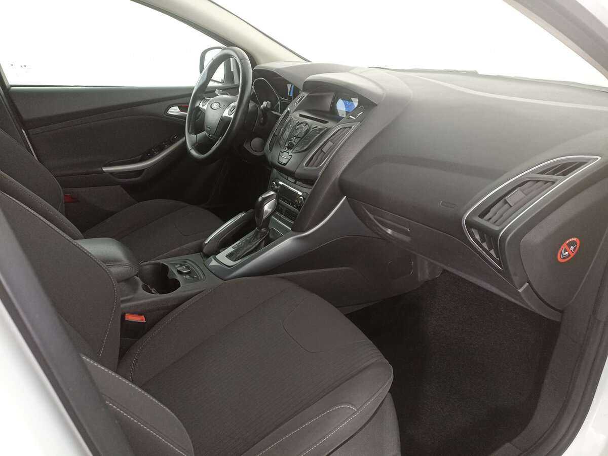 Ford Focus, 2011 Фото №11
