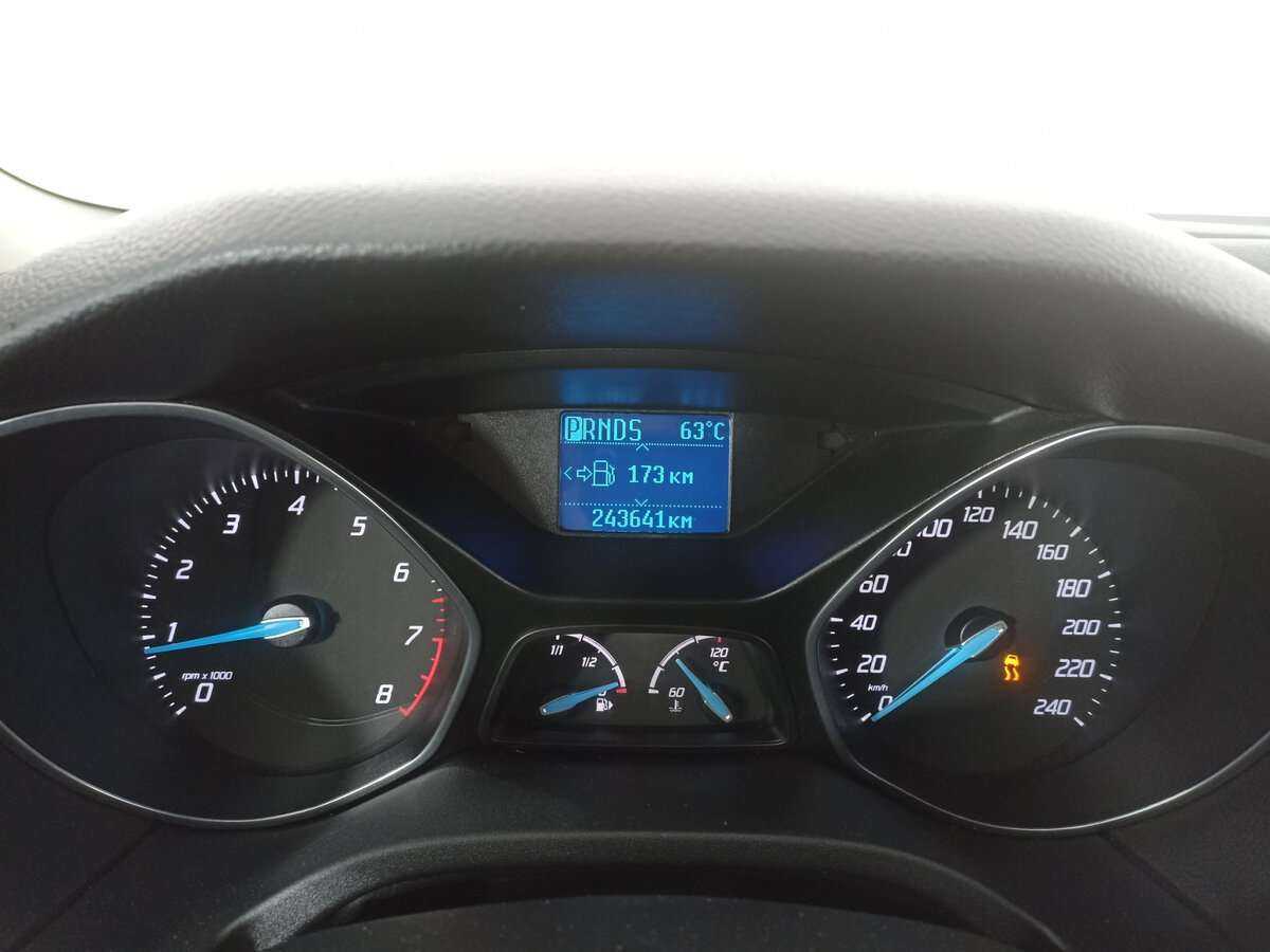 Ford Focus, 2011 Фото №13