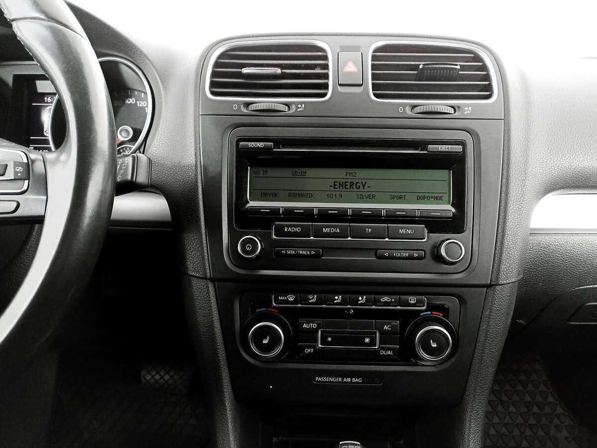 Volkswagen Golf, 2011 Фото №13